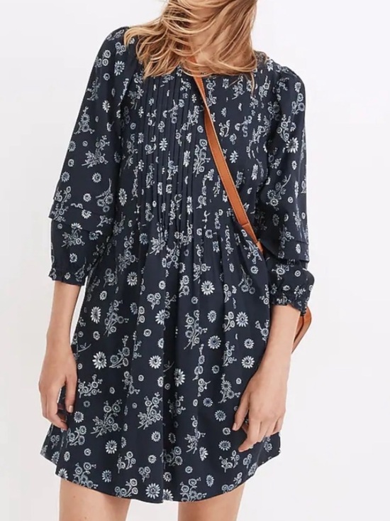 Madewell Dresses & Skirts - Madewell Navy Floral Pintuck Mini Dress